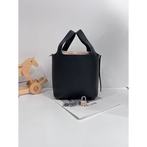 Hermès Women Pre-Loved Bag Very Good Condition